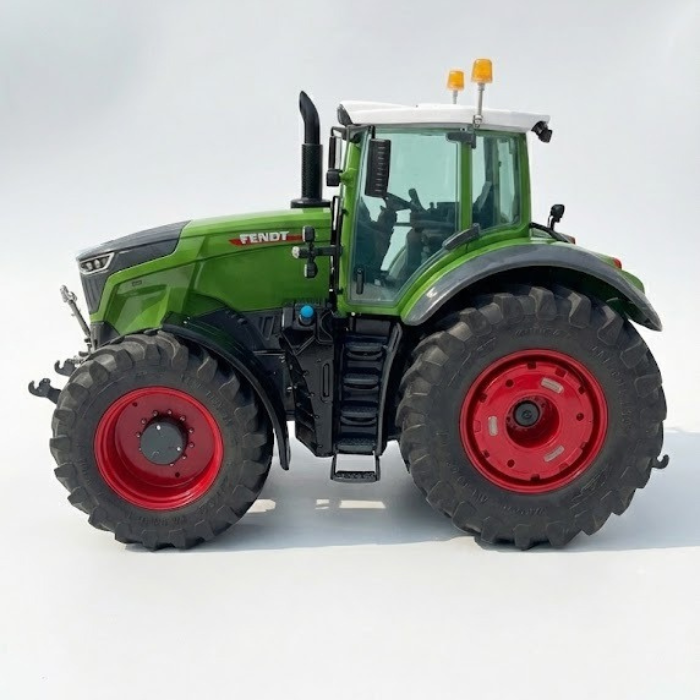 Miniatura Trator Agrícola "Green Force" Série 1000 - Escala 1/18 (Controle Remoto)